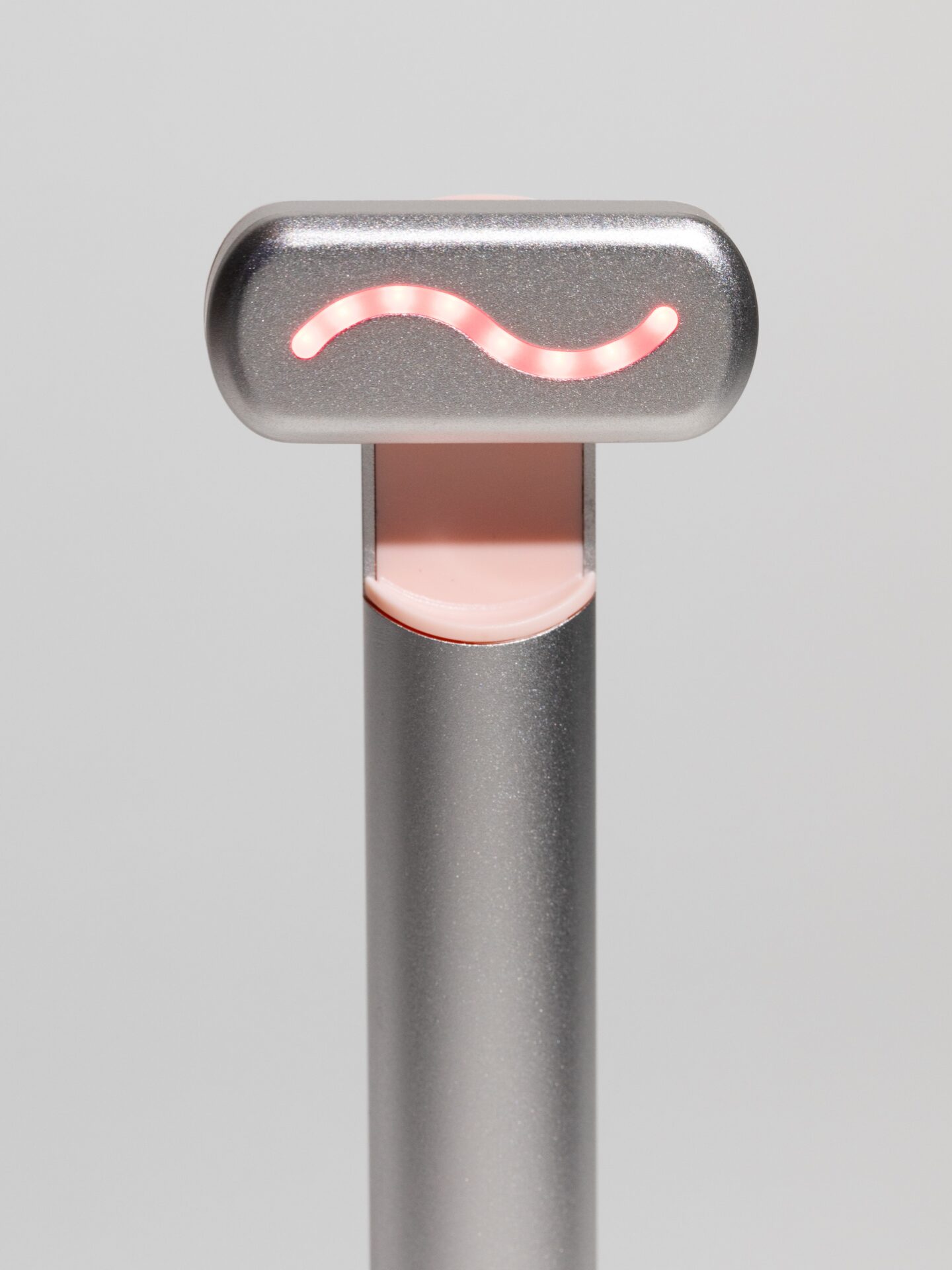 Red light therapy wand for facial skin rejuvenation and anti-aging treatment